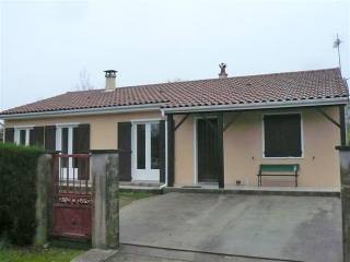 Phoenix-Bungalow With 3 Bedrooms And..