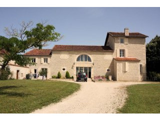 Spacious Detached House With Guest..