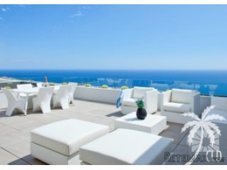Luxury new build 3 bedroom apartment with large terrace and..