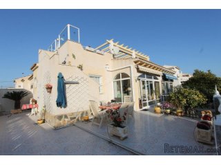 This beautiful house can be found in the beautiful Playa..
