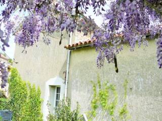 Maison De Village Charmante Avec Jardin..