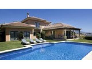 4 Bedrooms - Villa - Malaga - For Sale