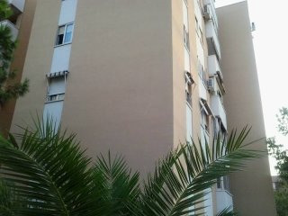 4 bedroom, 2 bathroom Apartment, (build..