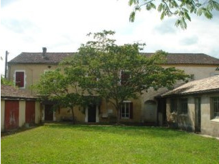 7 Bed Stone House With 7 Bedroom And 2..