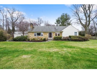 5 bedroom House For Sale: 388 Ridge..