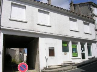 Commercial premises + accommodation +..