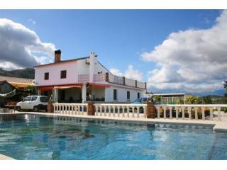 Villa - A delightful country home with..