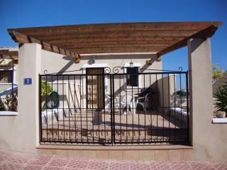 3 Bedrooms - Semi Detached - Alicante -..