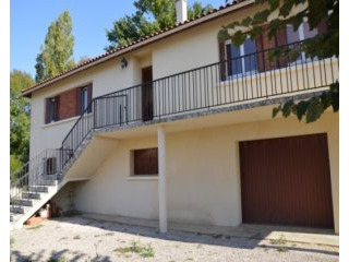 Spacious town house with good garden..