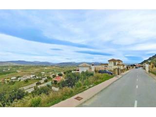 Land - Building plot situated on an..