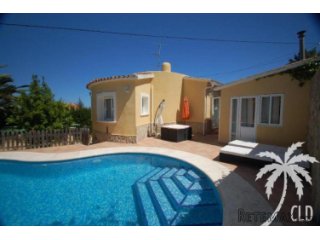 Great views from this lovely detached villa only 2km from..