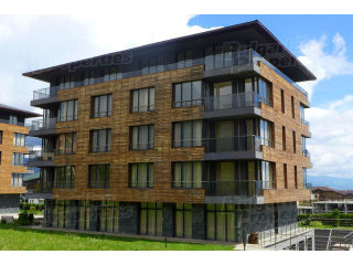 One-Bedroom Apartment Near The Golf..