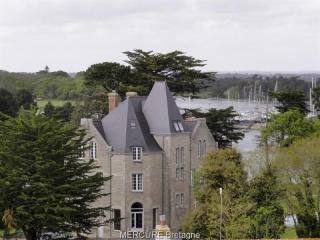 9 bedroom Manor House For Sale: 29750..
