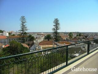 Tavira In Algarve Reduced 1 Bedroom..