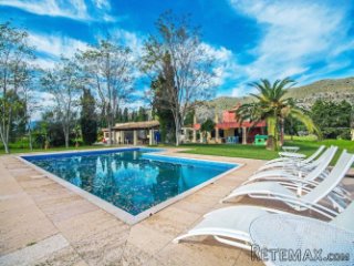 Wonderful Mediterranean country house, located in Pollensa..