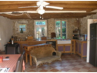 Lovely french cottage with cute garden..