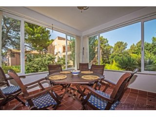 Spacious 1st floor of 90 m2 located in the area of Pinaret...