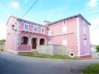ISTRA-renovirana stara kamena vila