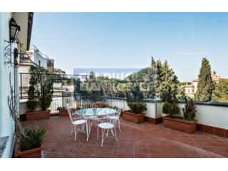 3 Bedrooms - Attic - For Sale