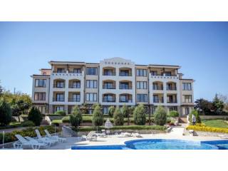 Furnished 2 Bedroom apartment with sea..