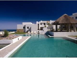 Luxury ground floor apartment in the..
