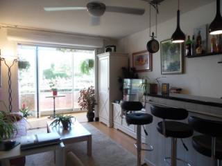LOVELY 1 BEDROOM FLAT NEAR ALL AMENITIES