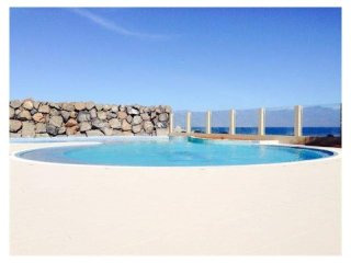 Sea Front Line Las Rochas 2 Beds