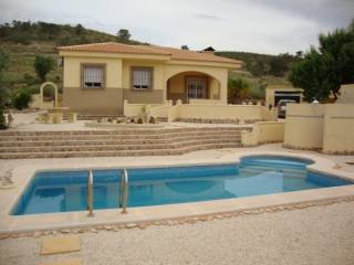 3 Bedrooms - Villa - Alicante - For Sale