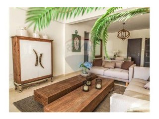 Condo/Apartment - For Sale -..