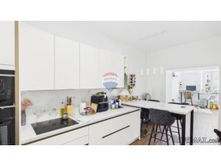 Rijeka, Centar, Luksuzno adaptiran stan, 65m2