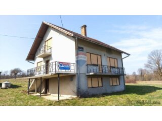 Kutinska Slatina – obiteljsko imanje s dodatnim građevinskim