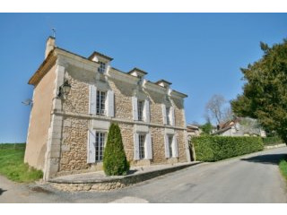Spacious Maison de Maitre with 4..