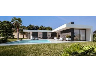 3 Bedrooms - Villa - Alicante - For Sale