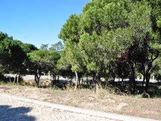 Fantastic Located Plot in Vale do Lobo.