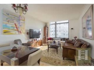 1 bedroom Apartment For Sale: 450 EAST..