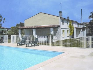 Ideal Holiday Home With Secluded Garden..