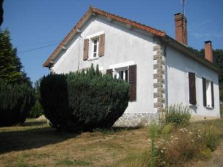 Nice Country House in Quiet Setting
