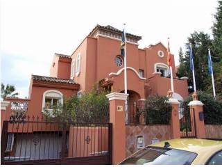 4 Bedrooms - Villa - Malaga - For Sale