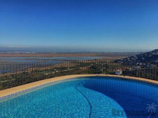 Villa with panoramic sea and mountain views for sale in..