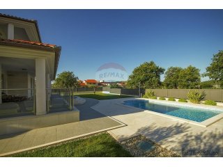 ISTRA, Banjole, moderna vILLA BLIZU PLAŽE