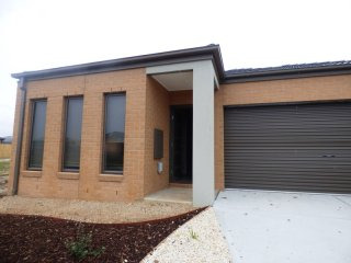 Lovely, Spacious 4 Bedroom Home in Top..