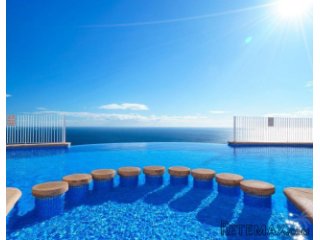Superb sea view apartment with a spacious terrace of 20 sqm..