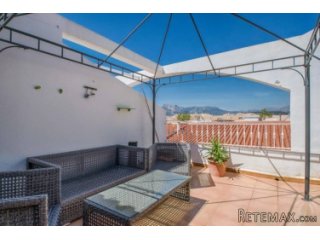 Reformed 3-bedroom penthouse for sale in the centre of..