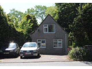 Thie Jissa, Main Road, Glen Vine