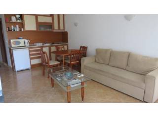 2 bedroom furnished apartment near the..