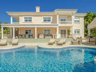 6 Bedrooms - Villa - Alicante - For Sale
