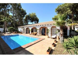 Sales villa Moraira