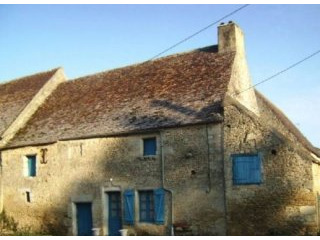 Habitable Rural House to Improve