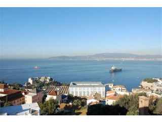 3 bed apartment in South District