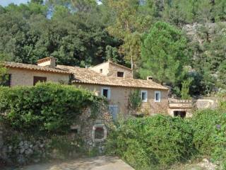 Unique property in a stunning location..